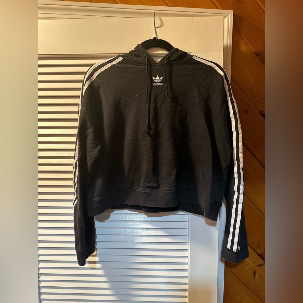 Women’s adidas sweatshirt